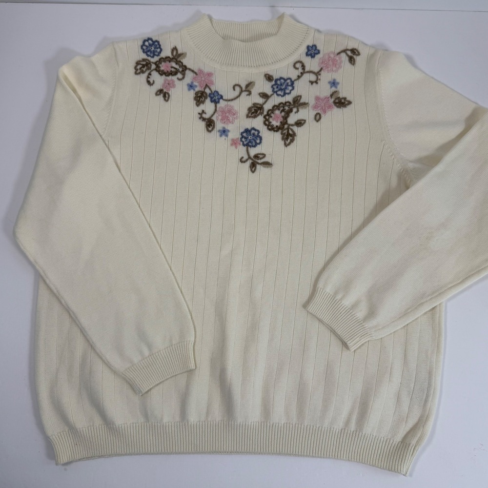 Cottagecore XL Ivory Cream Floral Embroidered Mock Neck Sweater Granny Soft Girl
